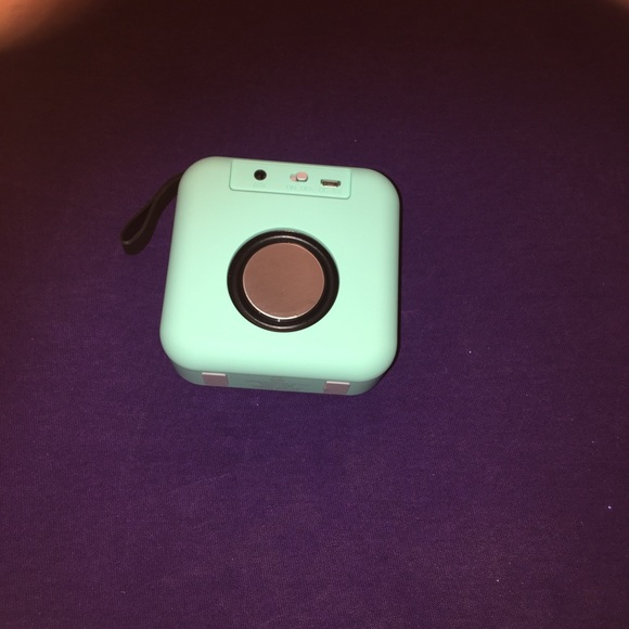 Bluetooth Accessory - Picture 3 of 5